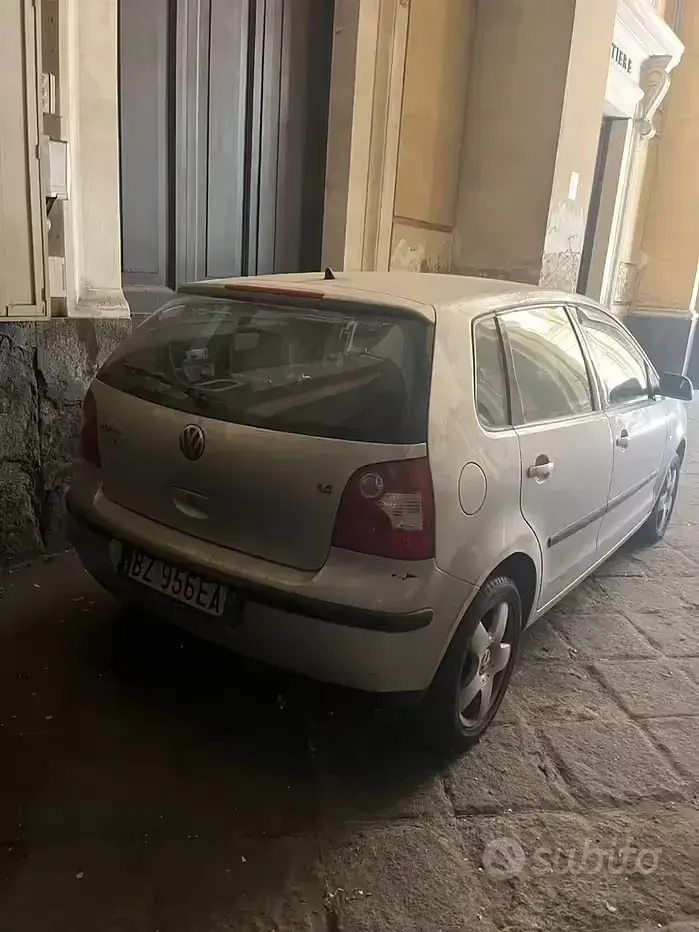 Usata VW Polo 75 CV (55 kW) 2002 Grigio Utilitaria