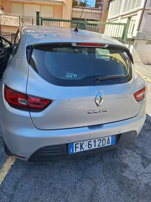 Usata Renault Clio IV Zen 75 CV (55 kW) 2017 Berlina