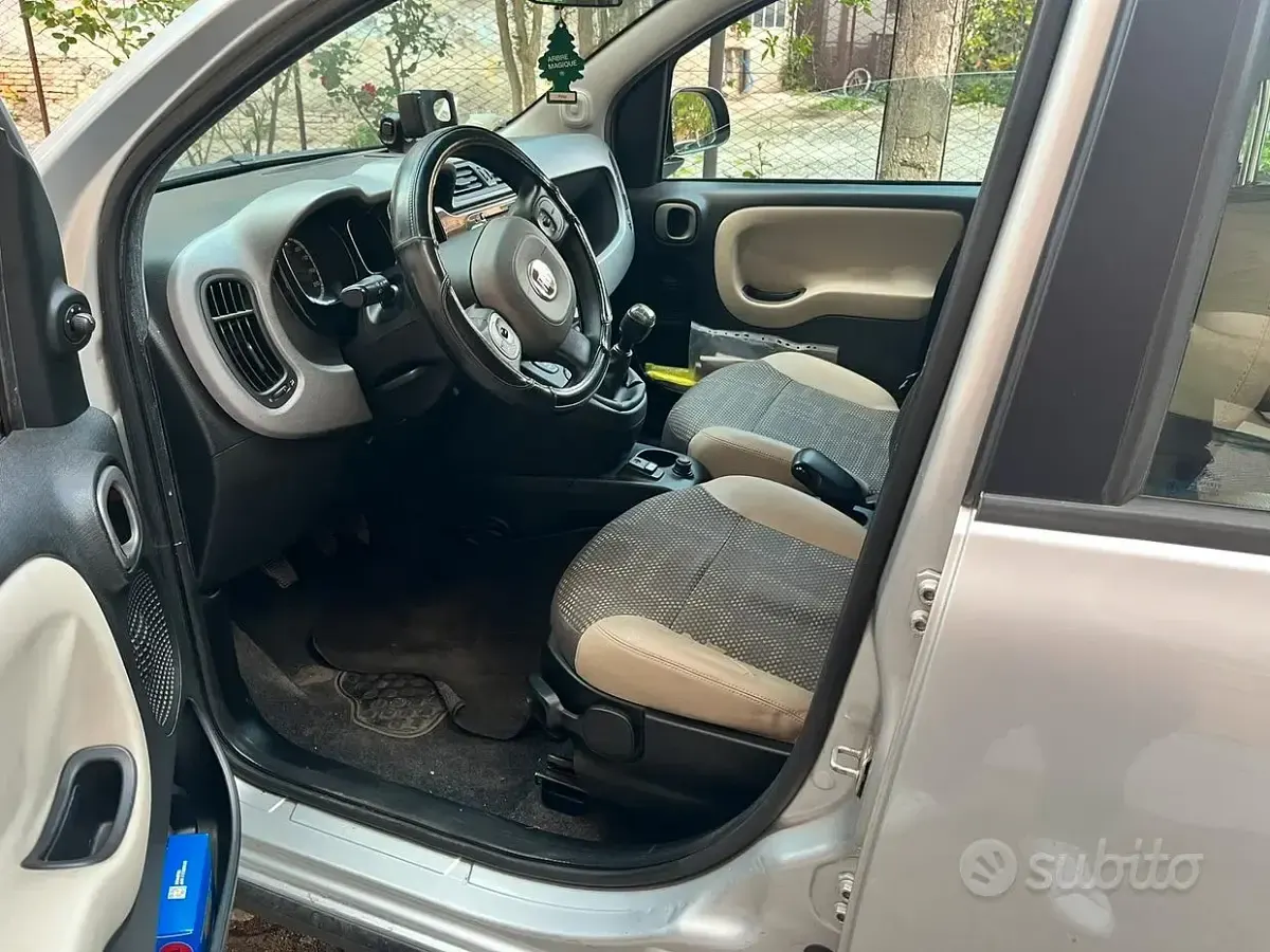 Usata Fiat Panda 4x4 75 CV (55 kW) 2013 Grigio Utilitaria