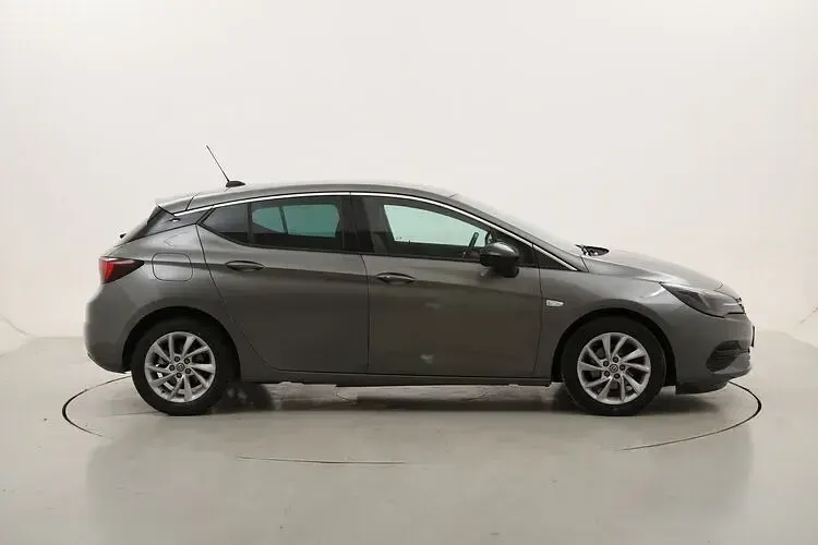 Begagnad Opel Astra Business Elegance 122 HK (89 kW) 2021 Sedan