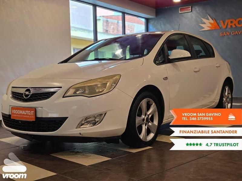 Usata Opel Astra 110 CV (80 kW) 2010 Bianco Berlina