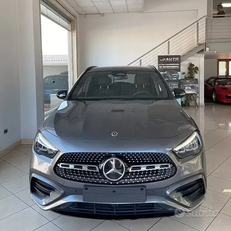 Usata Mercedes GLA200 AMG Line Premium 150 CV (110 kW) 2024 Grigio SUV