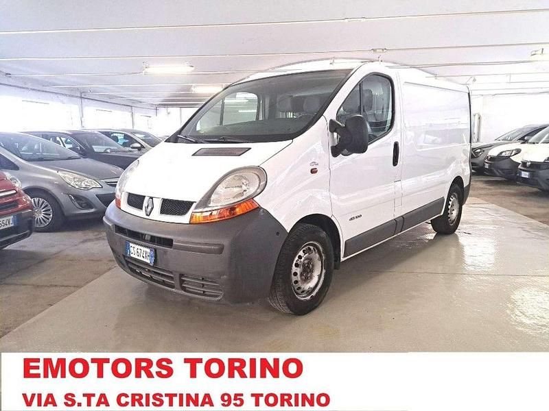 Usata Renault Trafic 101 CV (74 kW) 2005 Bianco Monovolume