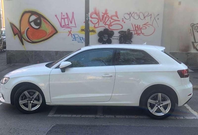 Usata Audi A3 Business 110 CV (80 kW) 2016 Bianco Berlina
