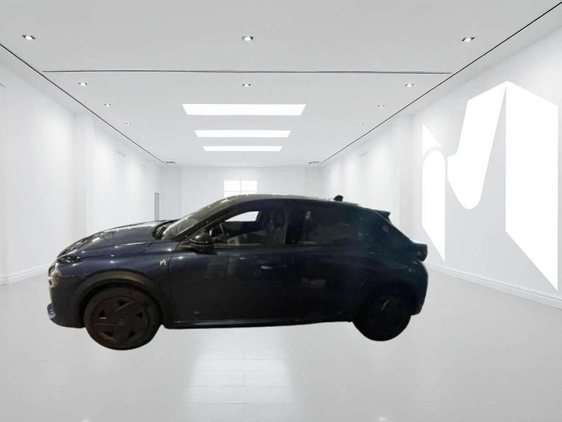 Usata Lancia Ypsilon 101 CV (74 kW) 2024 Blu lancia/tetto nero Utilitaria