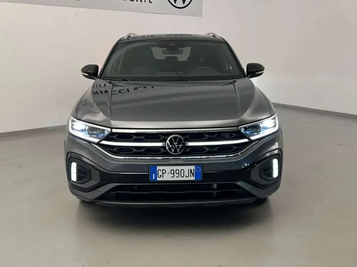 Usata VW T-Roc R-line 150 CV (110 kW) 2023 Nero SUV