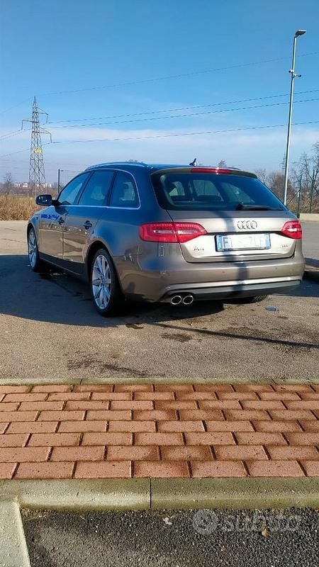 Begagnad Audi A4 150 HK (110 kW) 2015 Brun Kombi
