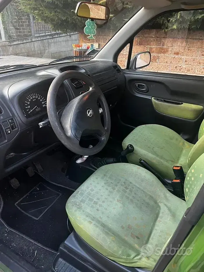 Usata Opel Agila 58 CV (42 kW) 2003 Verde Monovolume