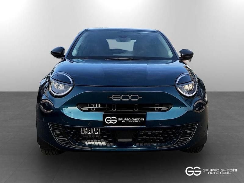 Nuova Fiat 600 Pop 136 CV (100 kW) 2025 Verde mare metallizzato verde mare metallizzato SUV
