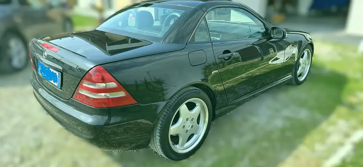 Usata Mercedes SLK320 AMG 218 CV (160 kW) 2001 Nero Cabrio