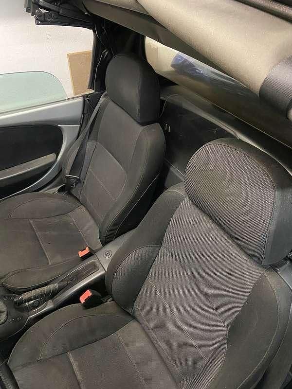 Usata Fiat Barchetta 131 CV (96 kW) 2002 Grigio Cabrio