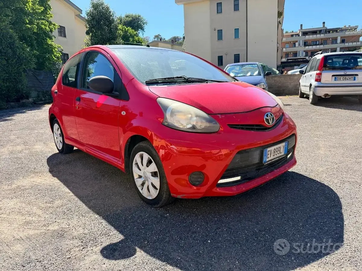 Occasion Toyota Aygo Connect Style 68 ch (50 kW) 2014 Rouge Citadine