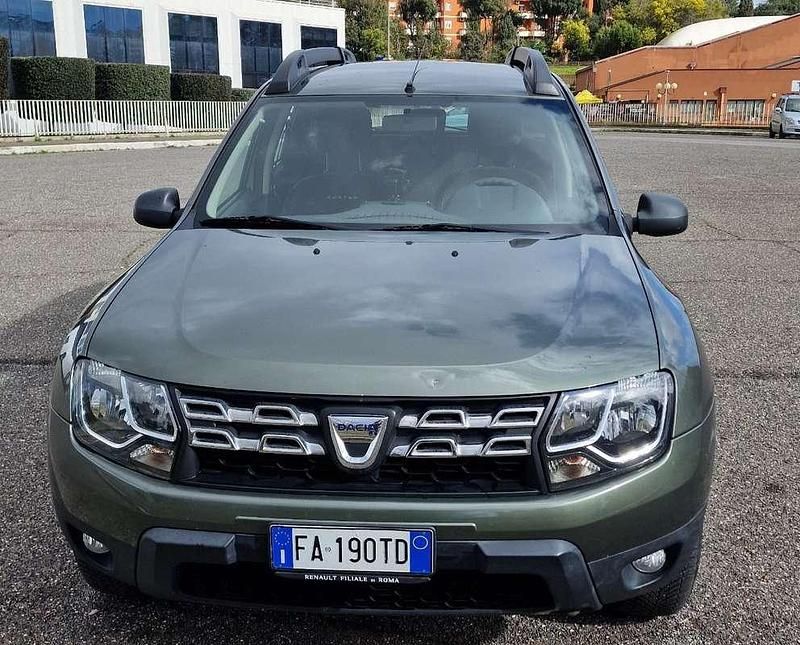 Usata Dacia Duster Lauréate 109 CV (80 kW) 2015 Verde SUV