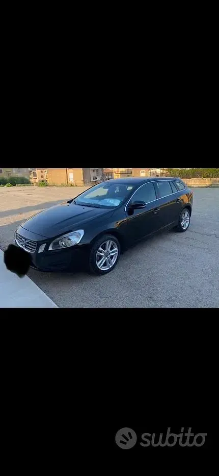 Usata Volvo V60 115 CV (84 kW) 2013 Nero Station wagon