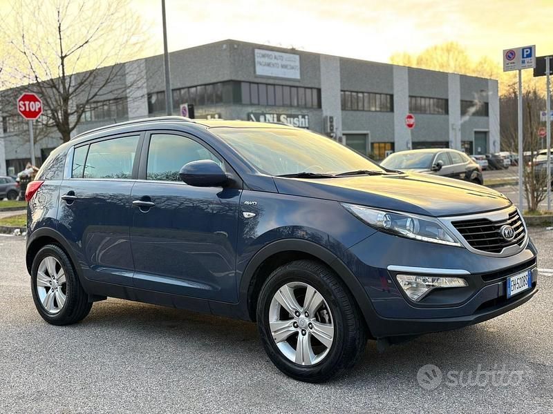 Usata Kia Sportage Active 136 CV (100 kW) 2011 Blu SUV