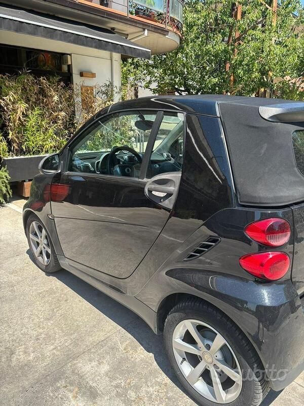 Usata Smart ForTwo Coupé 71 CV (52 kW) 2010 Utilitaria