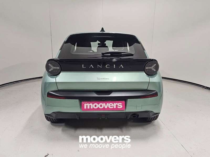 Nuova Lancia Ypsilon 101 CV (74 kW) 2025 Verde giada Utilitaria