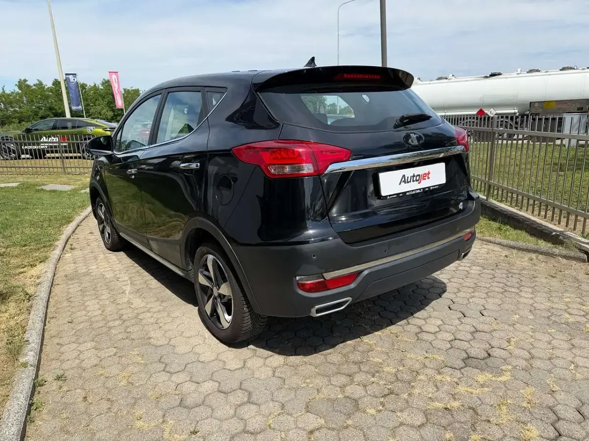 Usata DR DR4 114 CV (83 kW) 2018 Nero SUV