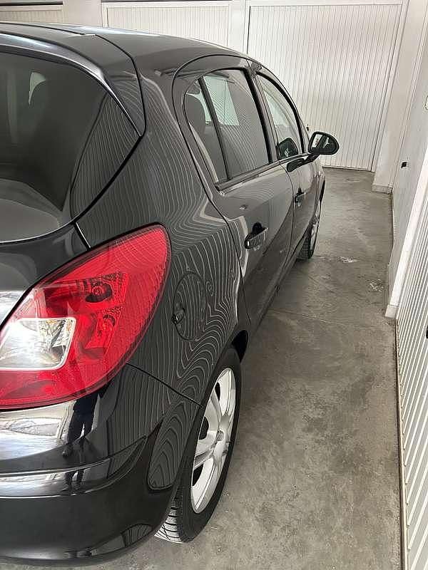 Usata Opel Corsa Edition 86 CV (63 kW) 2010 Utilitaria