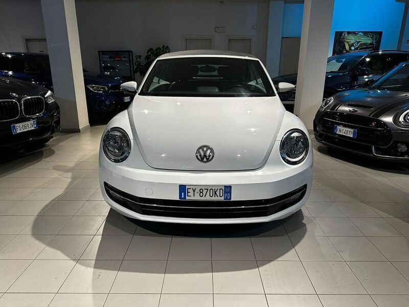 Usato 2015 VW Maggiolino 1.6 Diesel 105 CV (19.900 €)