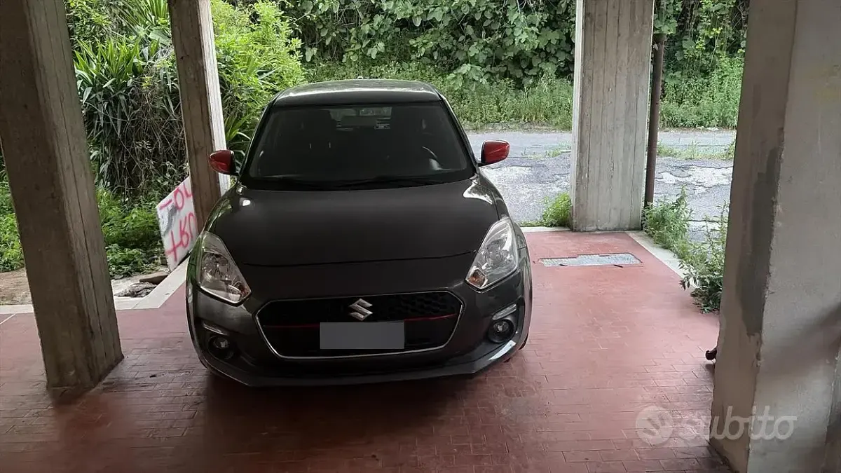 Usata Suzuki Swift 90 CV (66 kW) 2018 Grigio Utilitaria