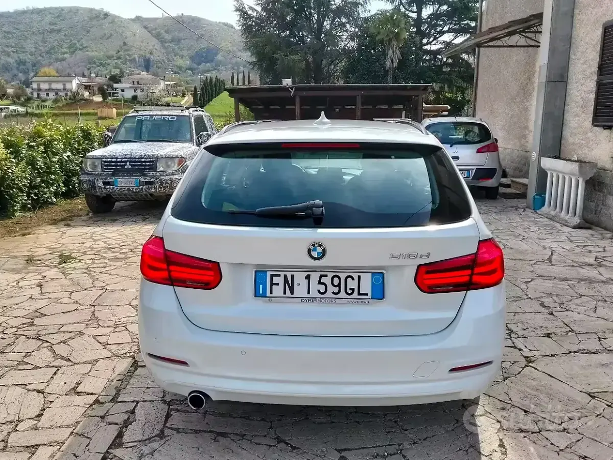 Usata BMW 318 150 CV (110 kW) 2018 Bianco Station wagon
