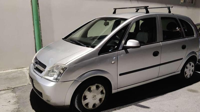 Usata Opel Meriva Cosmo 101 CV (74 kW) 2005 Monovolume