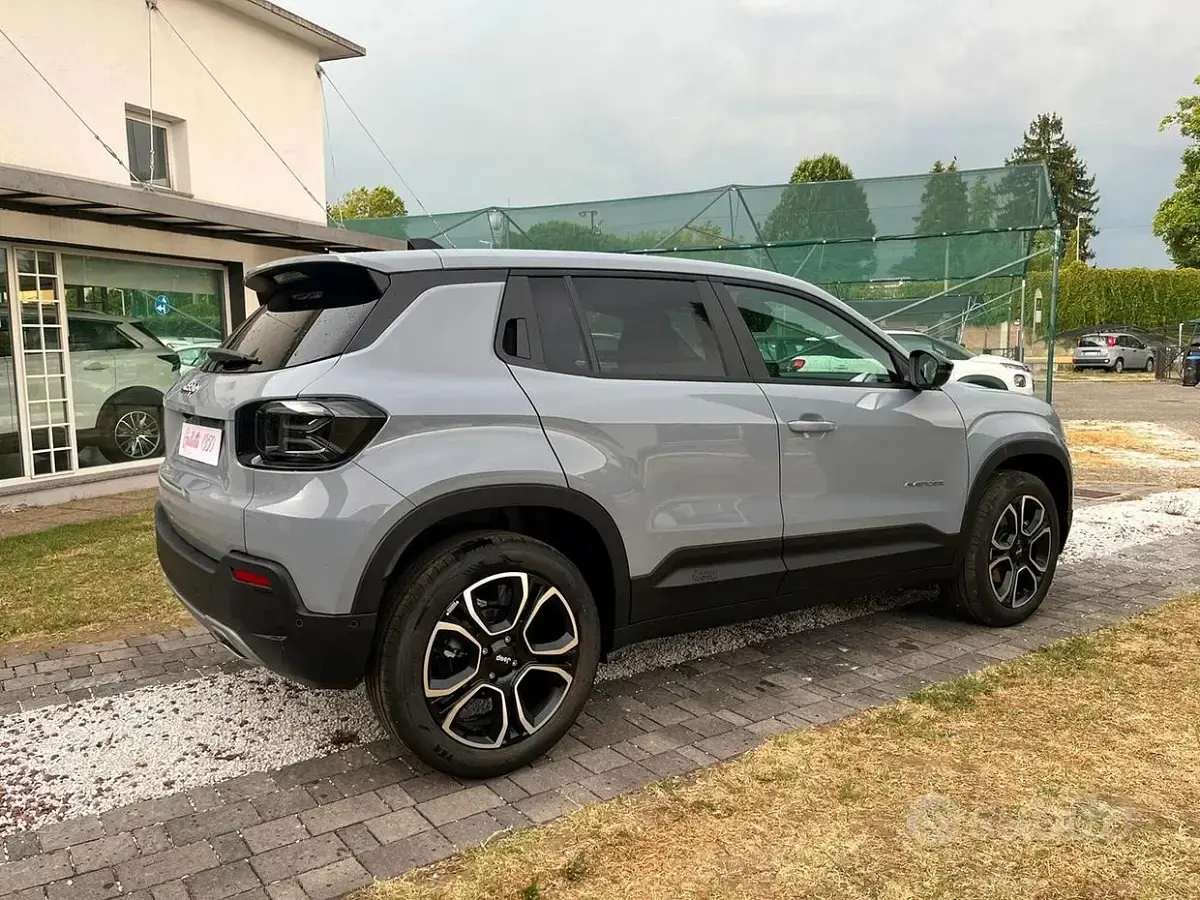 Nuova Jeep Avenger Summit 101 CV (74 kW) 2026 Storm grey SUV
