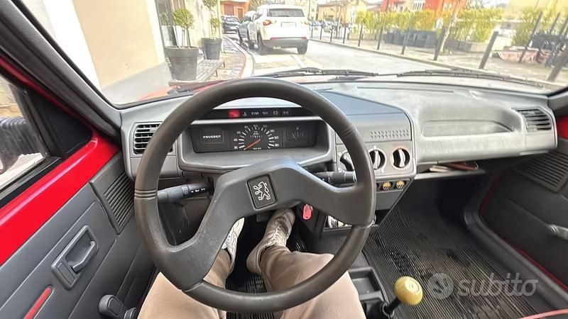 Usata Peugeot 205 1988 Rosso Berlina
