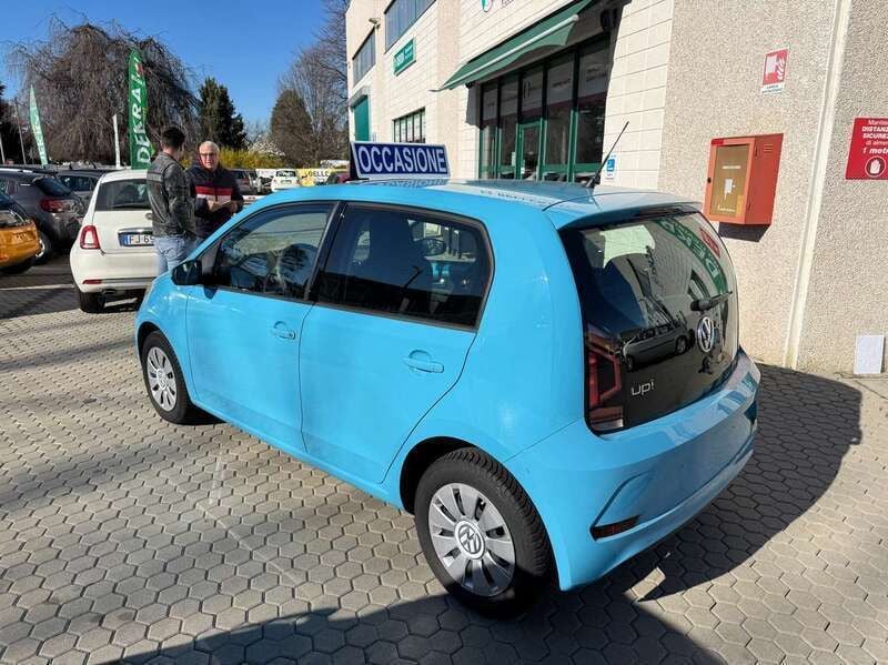 Usata VW up! move up! 60 CV (44 kW) 2019 Blu Utilitaria