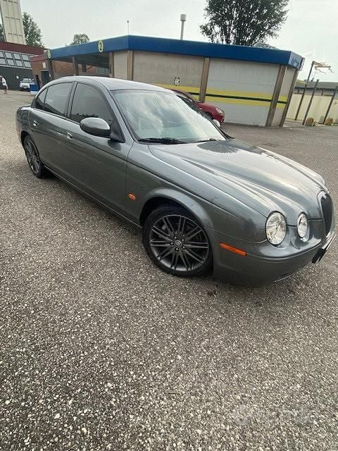 Usata Jaguar S-Type S 207 CV (152 kW) 2004 Grigio Berlina