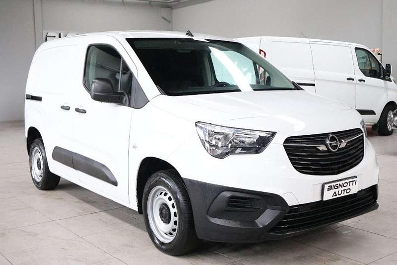Usata Opel Combo Edition 102 CV (75 kW) 2023 Bianco Monovolume