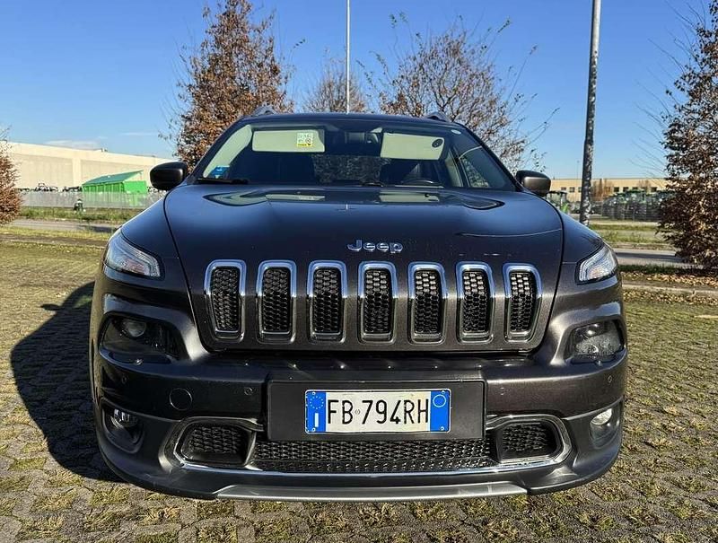 Usata Jeep Cherokee Limited 200 CV (147 kW) 2015 Grigio SUV