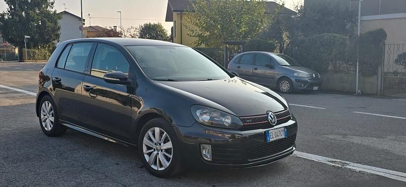 Nero Usata 2012 VW Golf Highline Tre volumi | 4900 € (Super prezzo) - Immagine 1/4