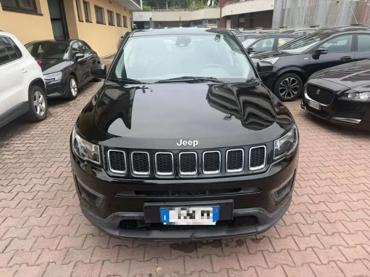Usata Jeep Compass 120 CV (88 kW) 2018 Nero SUV