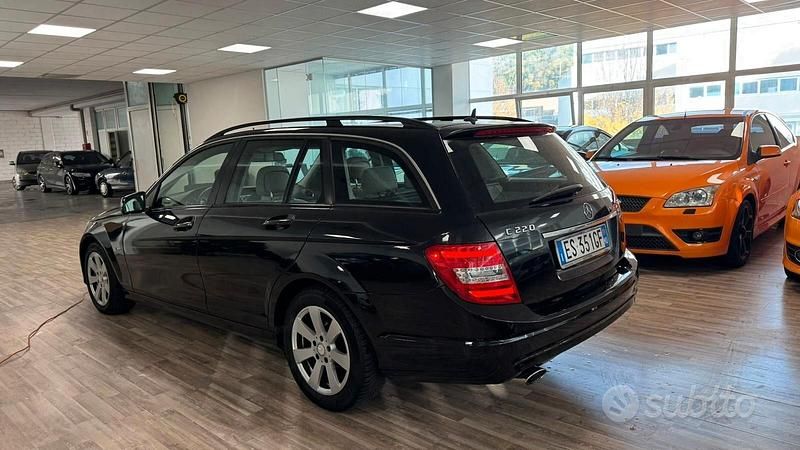 Usata Mercedes C220 Executive 170 CV (125 kW) 2012 Nero Station wagon