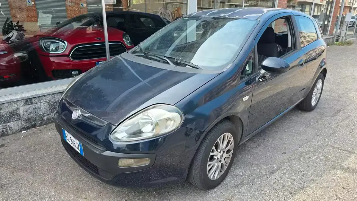 Usata Fiat Punto Evo Active 69 CV (50 kW) 2011 Nero Utilitaria
