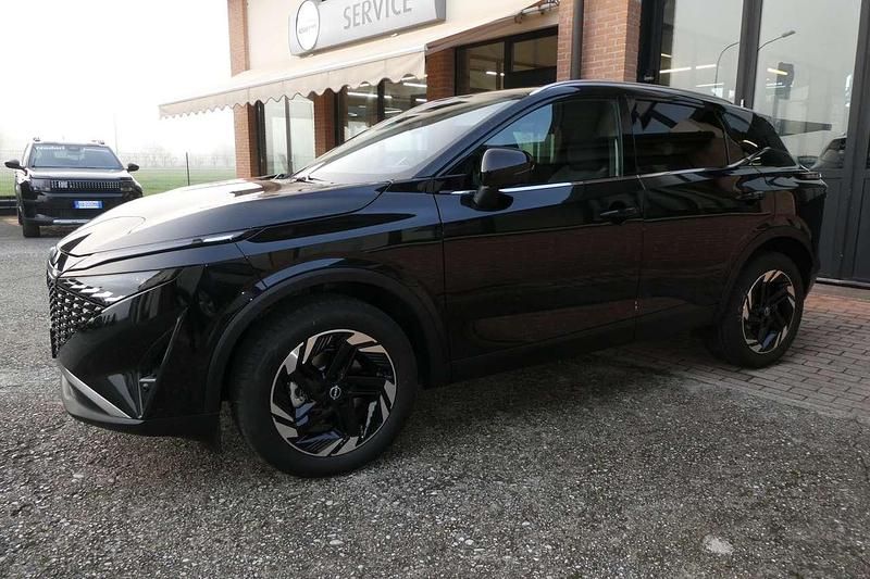 Nero perla Nuova 2025 Nissan Qashqai N-Connecta SUV | 31.500 € - Immagine 1/4