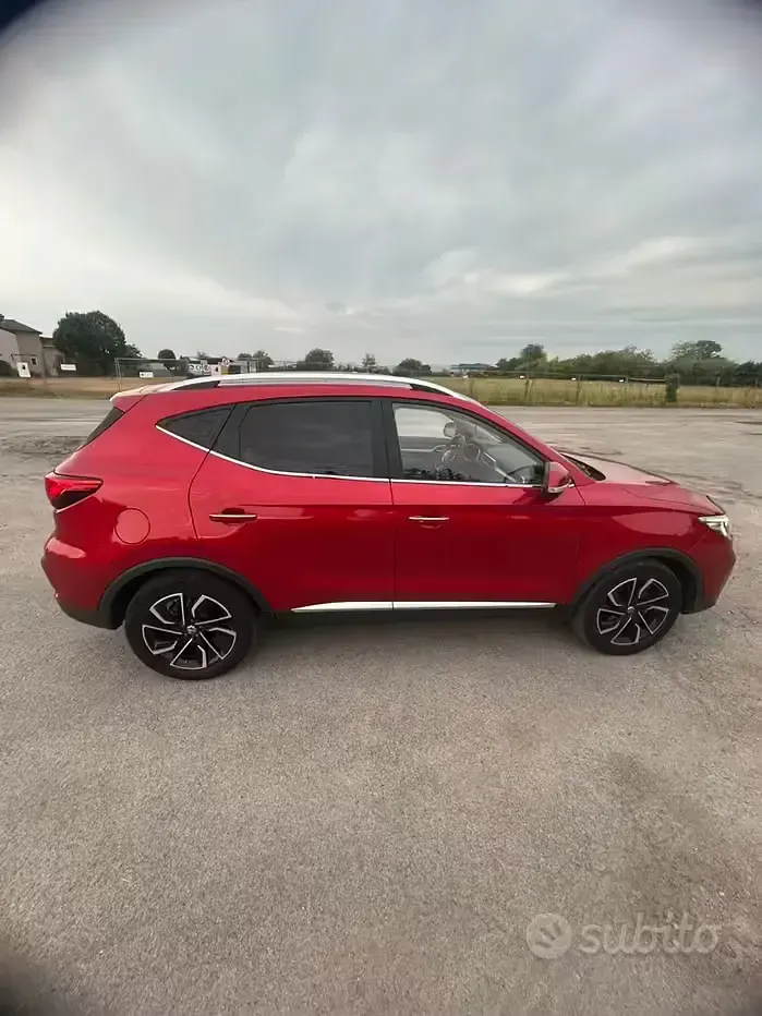 Usata MG ZS 111 CV (81 kW) 2023 Rosso SUV