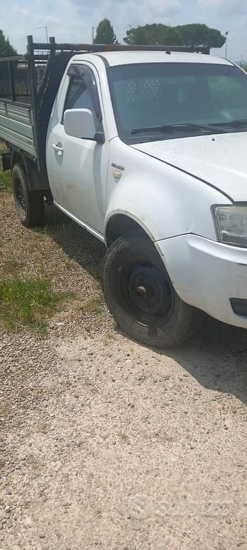 Bianco Usata 2009 Tata Xenon Pick-up | 9800 € (Molto cara) - Immagine 1/1