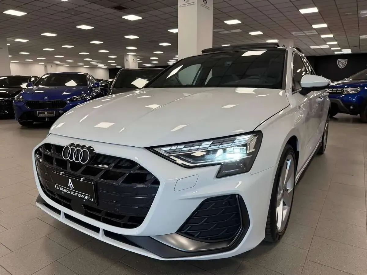 Usata Audi A3 S-Line 150 CV (110 kW) 2025 Bianco Berlina