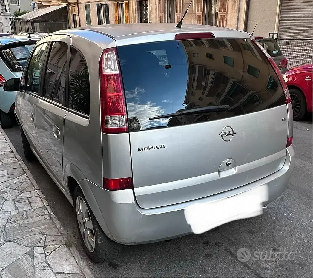 Usata Opel Meriva 101 CV (74 kW) 2005 Grigio Monovolume