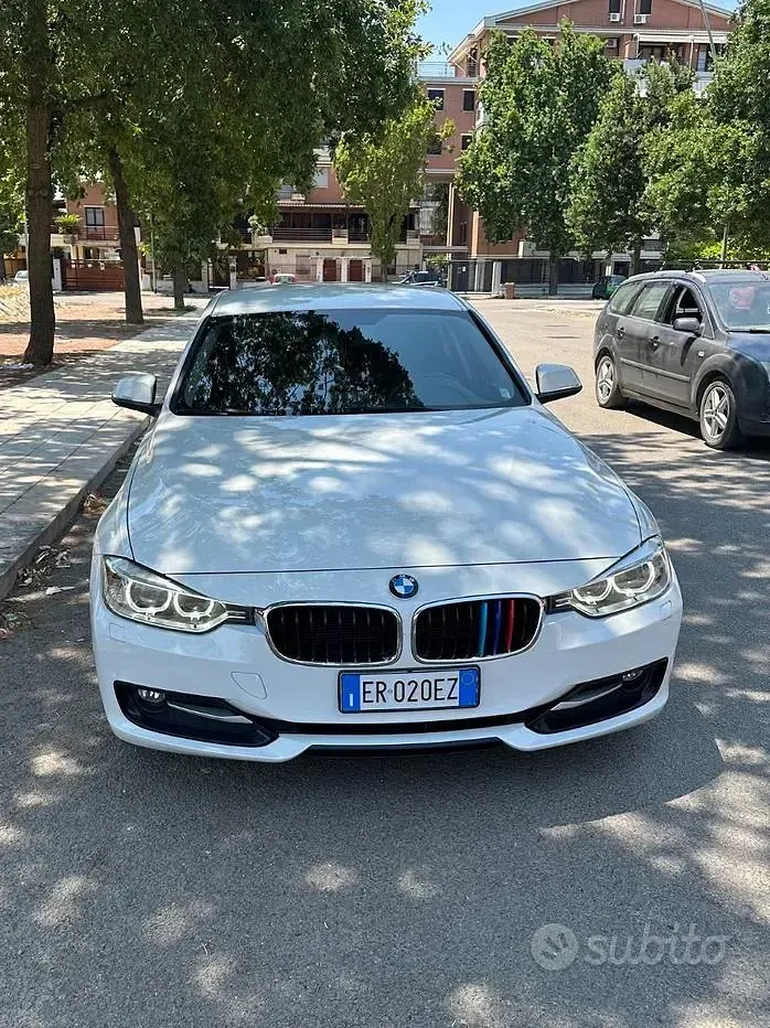 Usata BMW 318 Sport Line 143 CV (105 kW) 2013 Bianco Station wagon