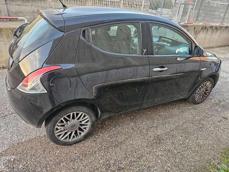 Usata Lancia Ypsilon S 95 CV (69 kW) 2013 Utilitaria