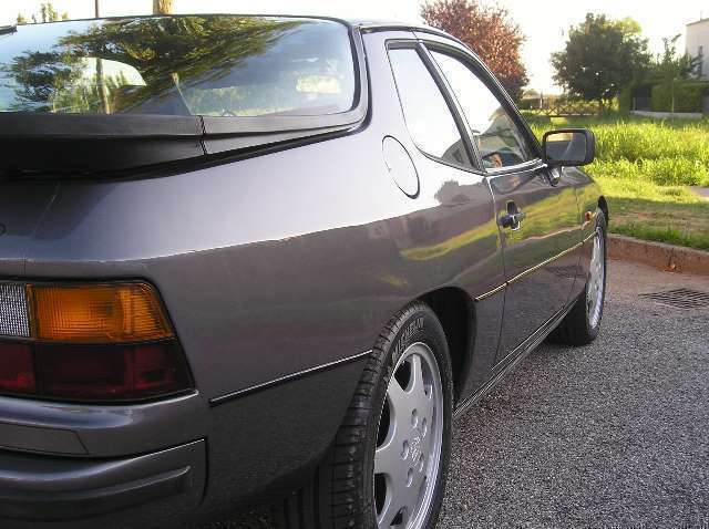 Usato 1982 Porsche 928 Benzin 177 CV (14.700 €) 31030 TV