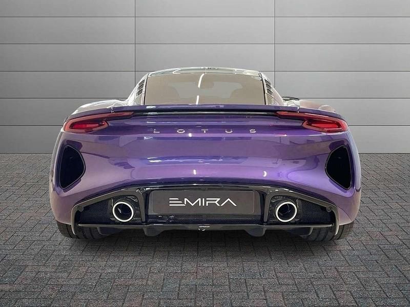Nuova Lotus Emira 405 CV (297 kW) 2026 Viola haze Coupé