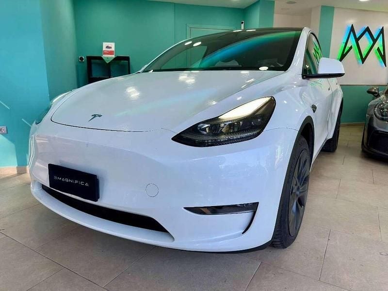 Usata Tesla Model Y 152 kW (208 CV) 2025 Bianco SUV