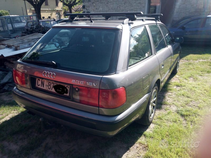 Usata Audi 100 140 CV (102 kW) 1993 Grigio Station wagon