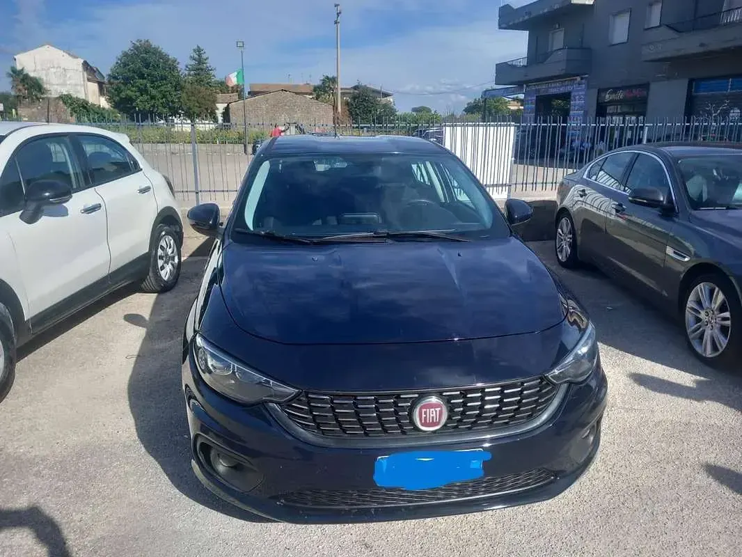 Usata Fiat Tipo Business 120 CV (88 kW) 2019 Blu/azzurro Berlina