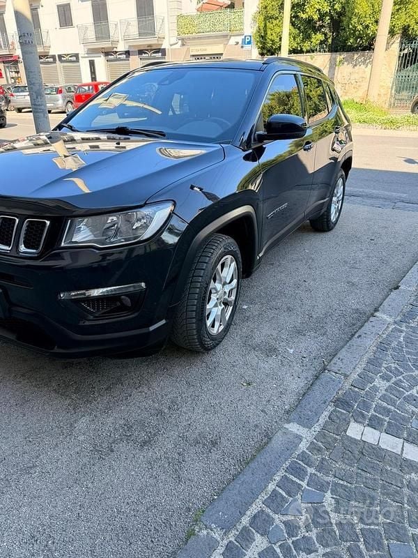 Käytetty Jeep Compass Longitude 120 HP (88 kW) 2020 Musta Katumaasturi